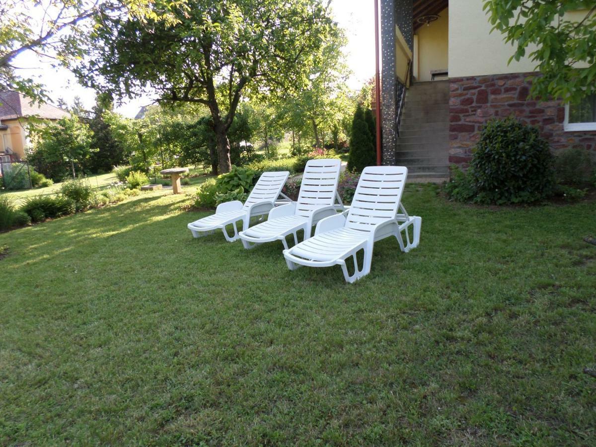 Ferienwohnung Szabadido Vendeghaz Révfülöp Exterior foto