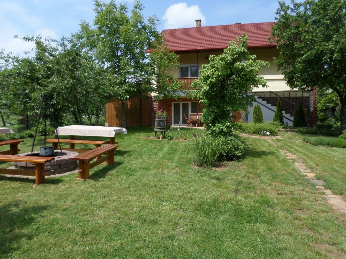 Ferienwohnung Szabadido Vendeghaz Révfülöp Exterior foto